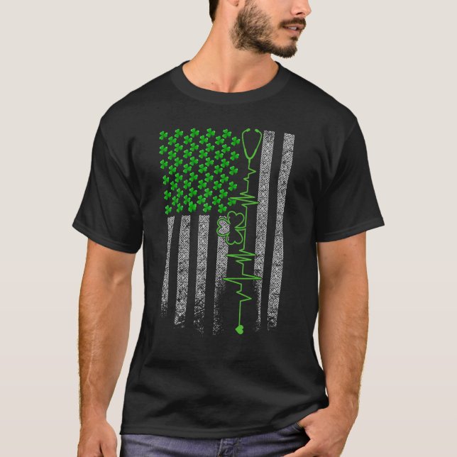 American Irish Nurse Stethoscope Heartbeat Shamroc T-Shirt (Vorderseite)