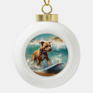 American Staffordshire Beach Surfing Malerei Keramik Kugel-Ornament