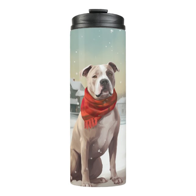 American Staffordshire Dog in Snow Christmas Thermosbecher (Vorderseite)