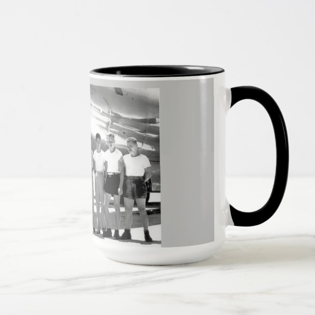 Americana:  Enola Homosexuelles Tasse (Rechts)