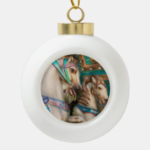 Americana - Karussell-Schönheiten Keramik Kugel-Ornament