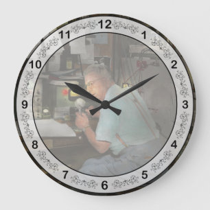 Americana - Radio - Der Verschwörungsexperte - 194 Große Wanduhr