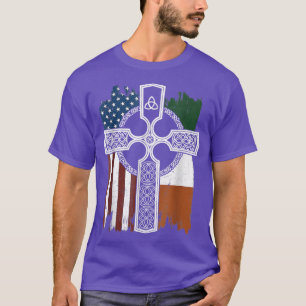 Amerikanisch-irische Flagge mit keltischem Cross-S T-Shirt