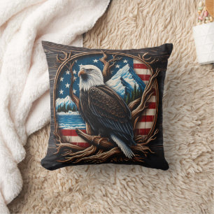 Amerikanische Adler vor Landschaftlichem Hintergru Kissen