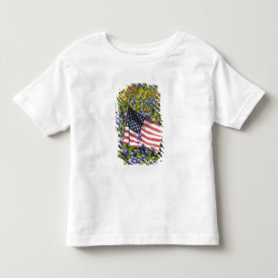 Amerikanische Flagge auf einem Feld mit Blauebonne Kleinkind T-shirt