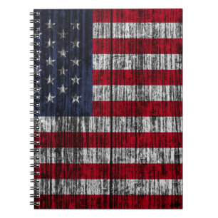Amerikanische Flagge auf Zaunhintergrund.4., abs. Notizblock