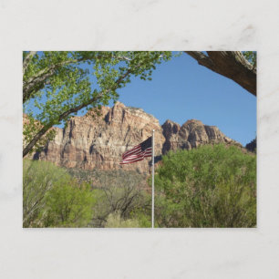 Amerikanische Flagge im Zion National Park II Postkarte