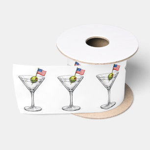Amerikanische Flagge in einem Martini Satinband