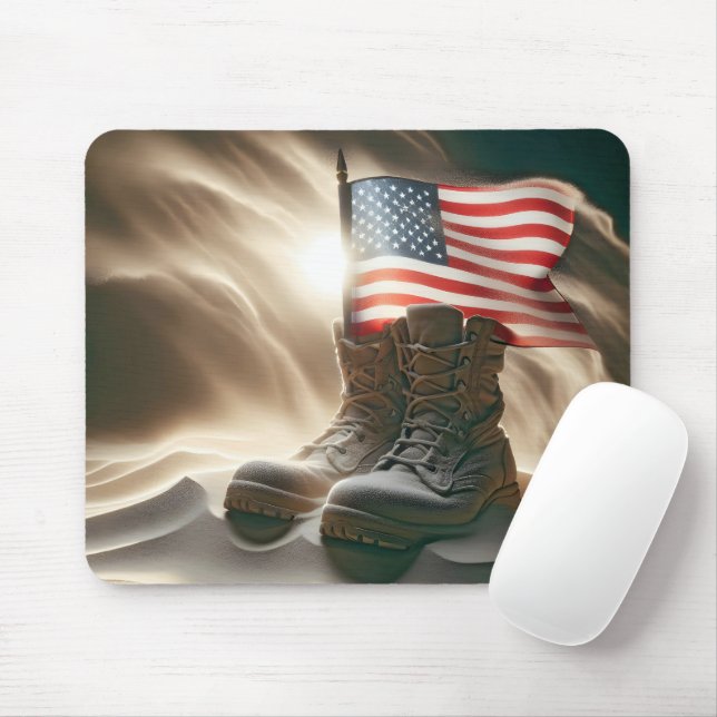 Amerikanische Flagge in Militärbooten Mousepad (Mit Mouse)