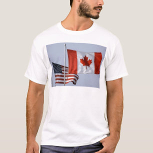AMERIKANISCHE FLAGGE/KANADISCHE FLAGGE T-Shirt