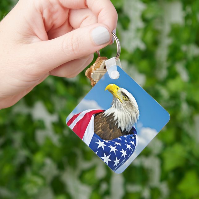 Amerikanische Flagge mit Bald-Adler Schlüsselanhänger (Hand)