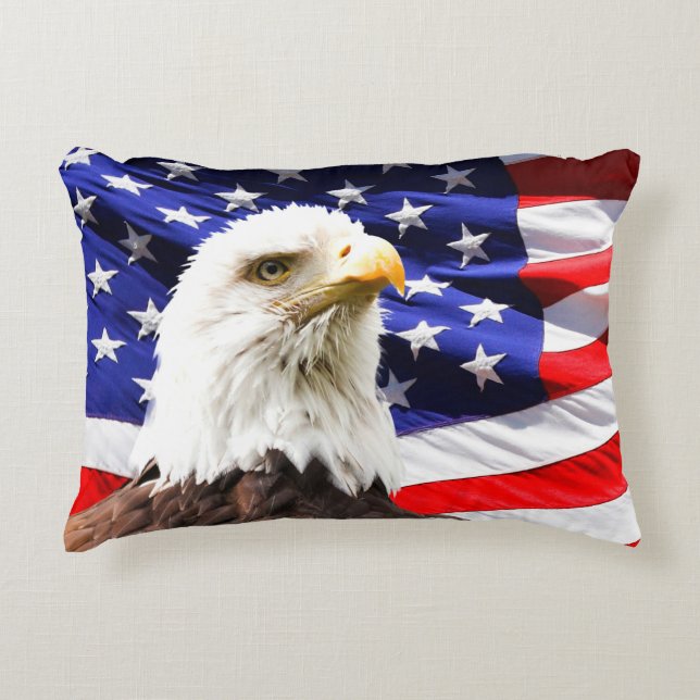 Amerikanische Flagge mit Bald Eagle Dekokissen (Vorderseite)