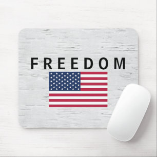 Amerikanische Flagge mit FREEDOM-Text auf Birne Mousepad