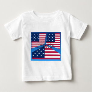 Amerikanische Flagge mit Hakuna Matata: Patriotisc Baby T-shirt