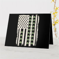 Amerikanische Flagge mit Kleeblättern für St Patri