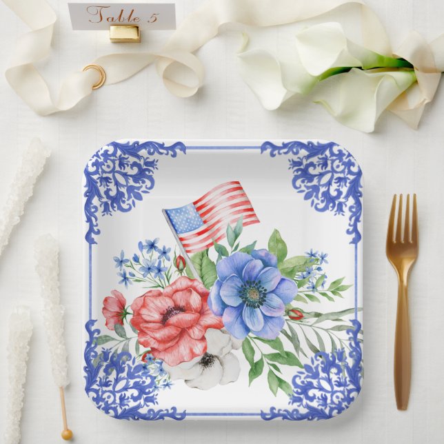 Amerikanische Flagge mit Rot, Weiß und Blauer Flor Pappteller (Hochzeit)