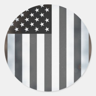 Amerikanische Flagge mit schwarzem und weißem Hint Runder Aufkleber