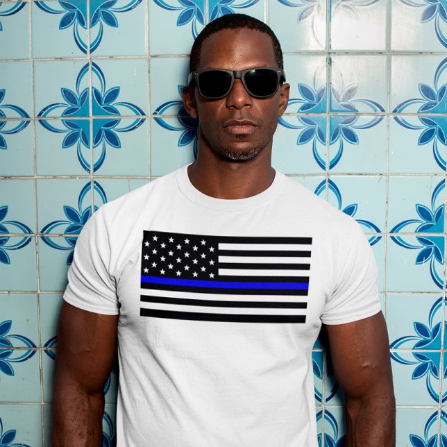 Amerikanische Flagge mit Unterstützung für Thin Bl T-Shirt (Von Creator hochgeladen)