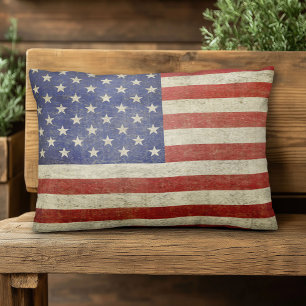 Amerikanische Flagge mit Vintager Oberfläche Dekokissen
