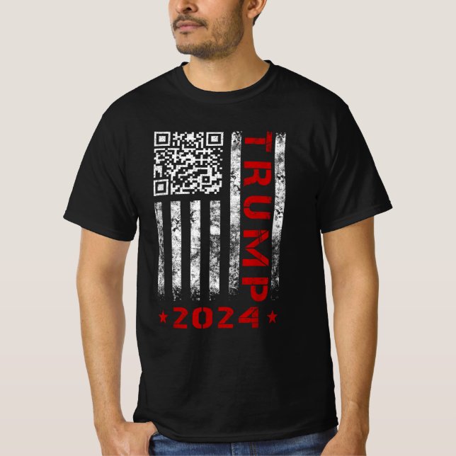 Amerikanische Flagge Trump 2024 45/47 QR Tanzcode T-Shirt (Vorderseite)