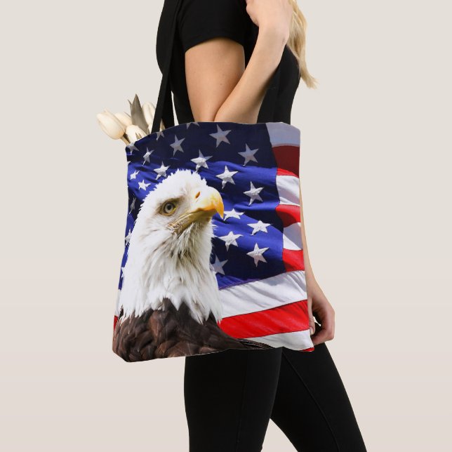 Amerikanische Flagge und Bald-Adler Tasche (Von Nahem)