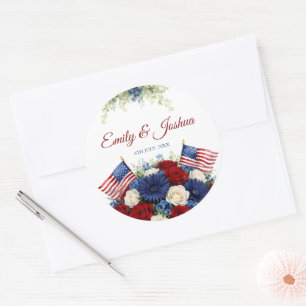 Amerikanische Flagge und Blumen Hochzeit Runder Aufkleber