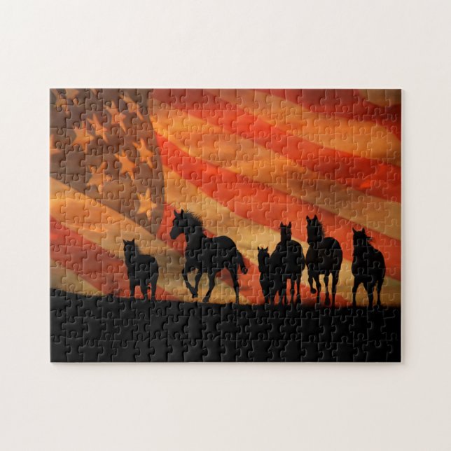 Amerikanische Flagge und Mustangs Wild (Horizontal)