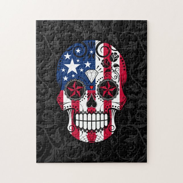 Amerikanische Flaggen-Zuckerschädel mit Rosen (Vertikal)