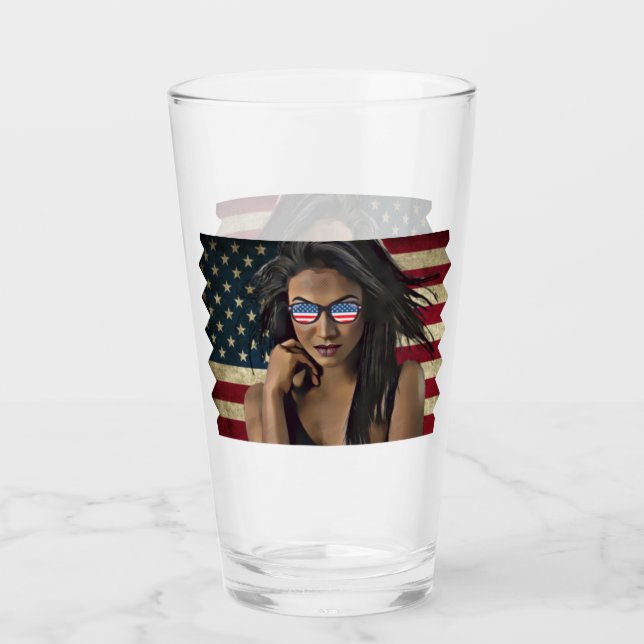 Amerikanische Frau beklagte amerikanische Flagge Glas (Vorderseite)