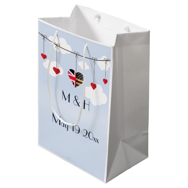 amerikanische und britische Flagge, Heart Royal We Mittlere Geschenktüte (Vorderseite Schrägansicht)