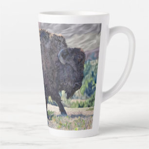Amerikanischer Bison, der in einer Graslandschaft Milchtasse
