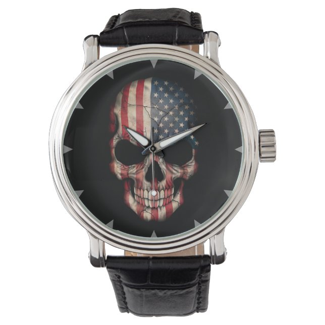 Amerikanischer Flaggenschädel in Schwarz Armbanduhr (Vorderseite)