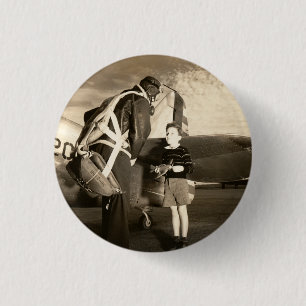 Amerikanischer Militärpilot 1940 und Jungejunge Button