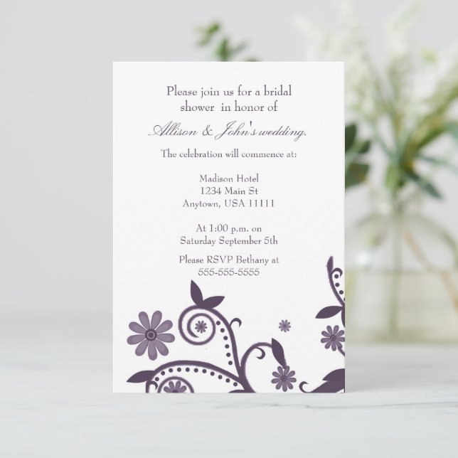Amethyst Floral Wirbel Bridal Dusche Einladung (Stehend Vorderseite)