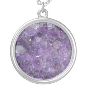 Amethyst Geode - violetter Kristalledelstein Versilberte Kette