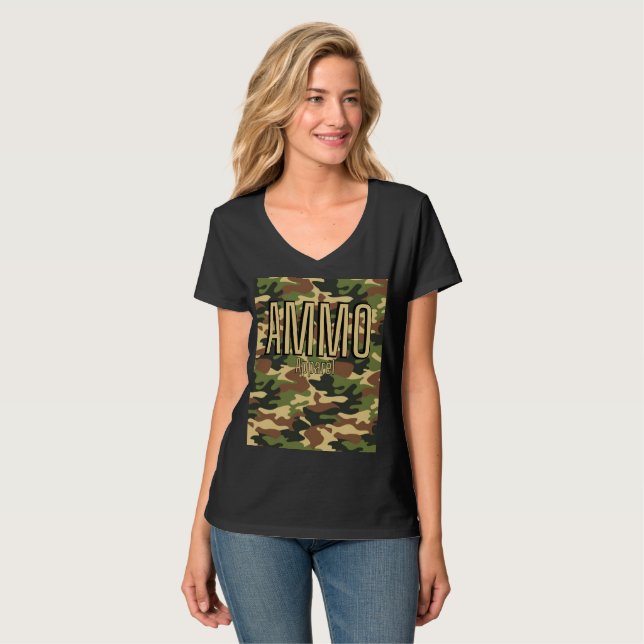 AMO Apparel Classic Army Print Woman's V-Neck T-Shirt (Vorderseite Vollansicht)