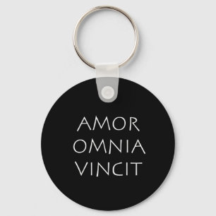 Amor Omnia Vincit Schlüsselanhänger