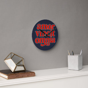 Amor vincit omnia runde wanduhr