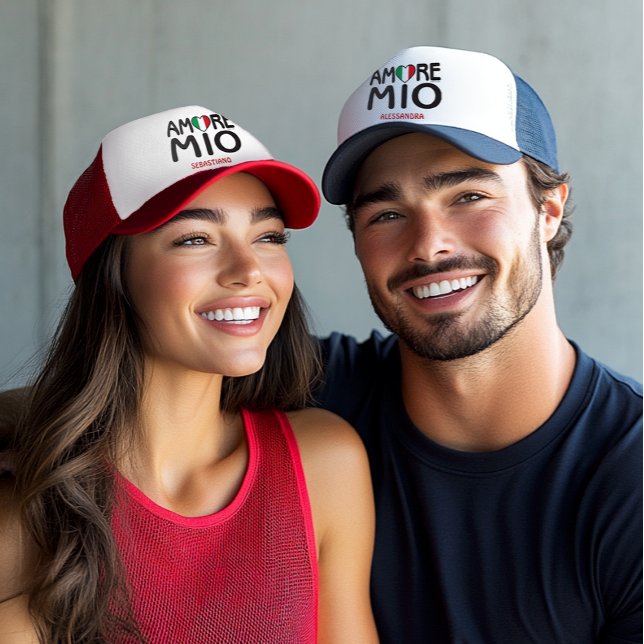 AMORE MIO Personalisiert Trucker Hat Truckerkappe (Amore Mio Couples Personalized Trucker Hat with Italian Flag Heart as O in Amore)