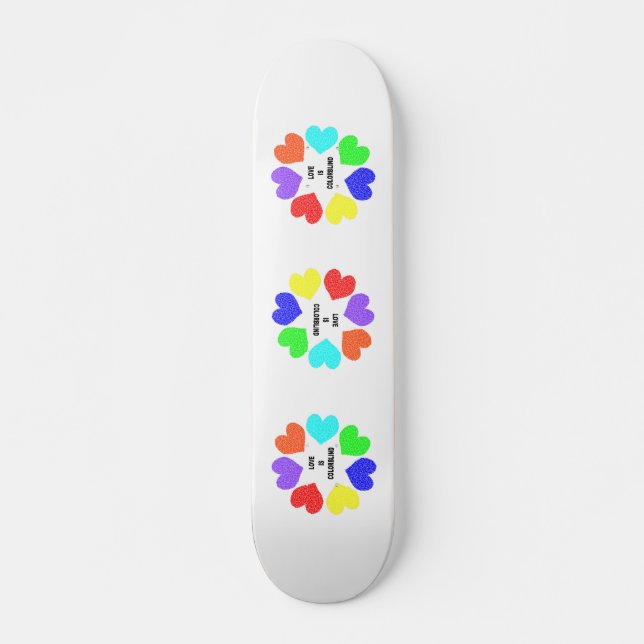 Amour Interracial Rainbow Hearts Skateboard (Devant)