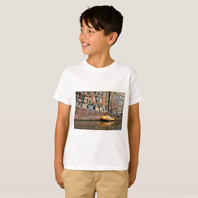 Amsterdam Canal, Wooden Shoe Boat T-Shirt (Vorne ganz)