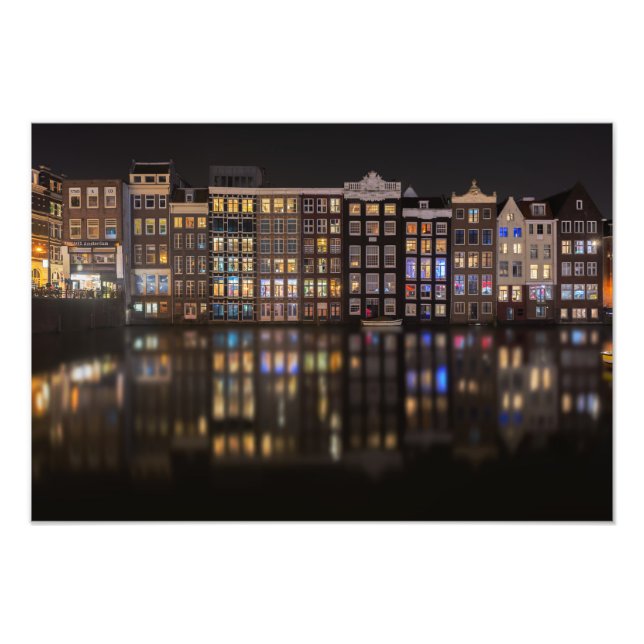 Amsterdam-Häuser mit bunten Lichtern in der Nacht Fotodruck (Vorne)