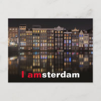 Amsterdam-Häuser mit bunten Lichtern in der Nacht