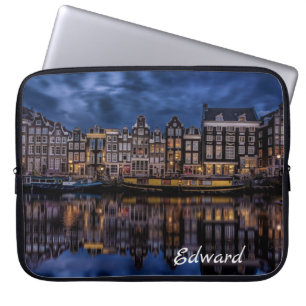 Amsterdam mit Kanälen in Dusk Laptopschutzhülle