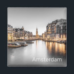 Amsterdam Niederlande Holland Dutch Souvenir Magnet<br><div class="desc">Amsterdam mit Kanälen in den Niederlanden am Abend Vintages Design. Amsterdam Panorama Souvenir für Holland Urlaub. Amsterdam Retrodesign für niederländische und niederländische Ferien in der Hauptstadt. Amsterdam in der Nacht in einem gebrauchten Look für Reisende. Amsterdam in Holland nachts Retro-Souvenir. Amsterdam in den Niederlanden am Abend Panorama Vintages Design perfekt...</div>