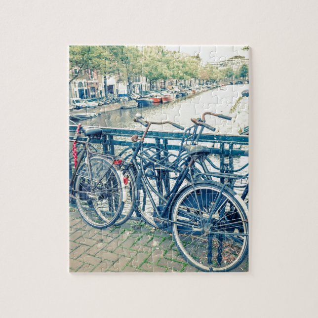 Amsterdamkanal und -fahrräder (Vertikal)