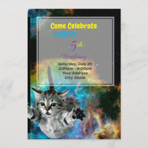 Amusant chat dans l'espace Invitation d'anniversai