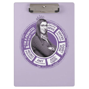 Amy Farrah Fowler Info Graphic Klemmbrett