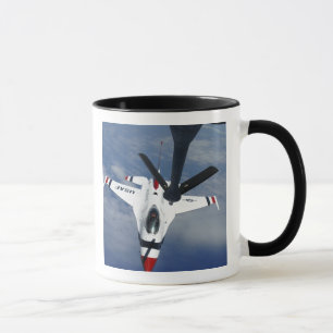 An Altus KC-135 Stratotanker Tasse