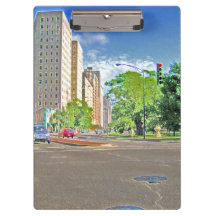 An der Bushaltestelle